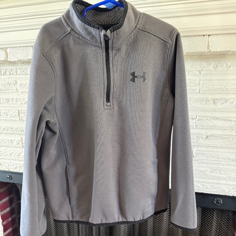 Boys pullover sweatshirt